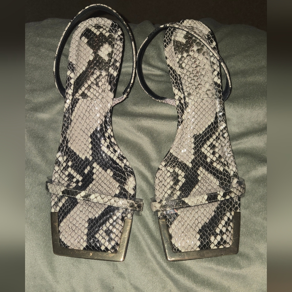 Good American Snakeskin Patterned Heels